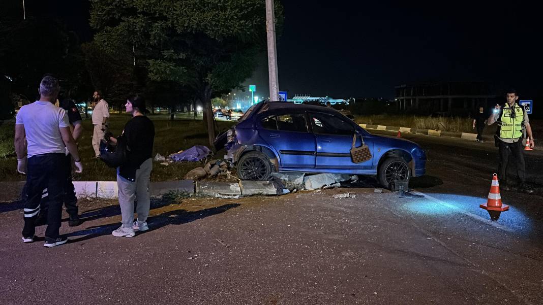 Çevre yolunda feci kaza! Ölüler ve yaralılar var 10